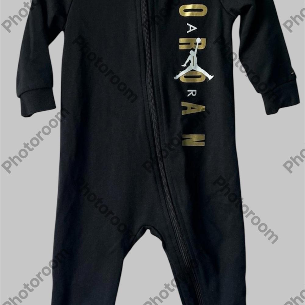 Air Jordan Black Hooded Sleeper Zip Front Sz 24m Yellow White  Jumpman Logo